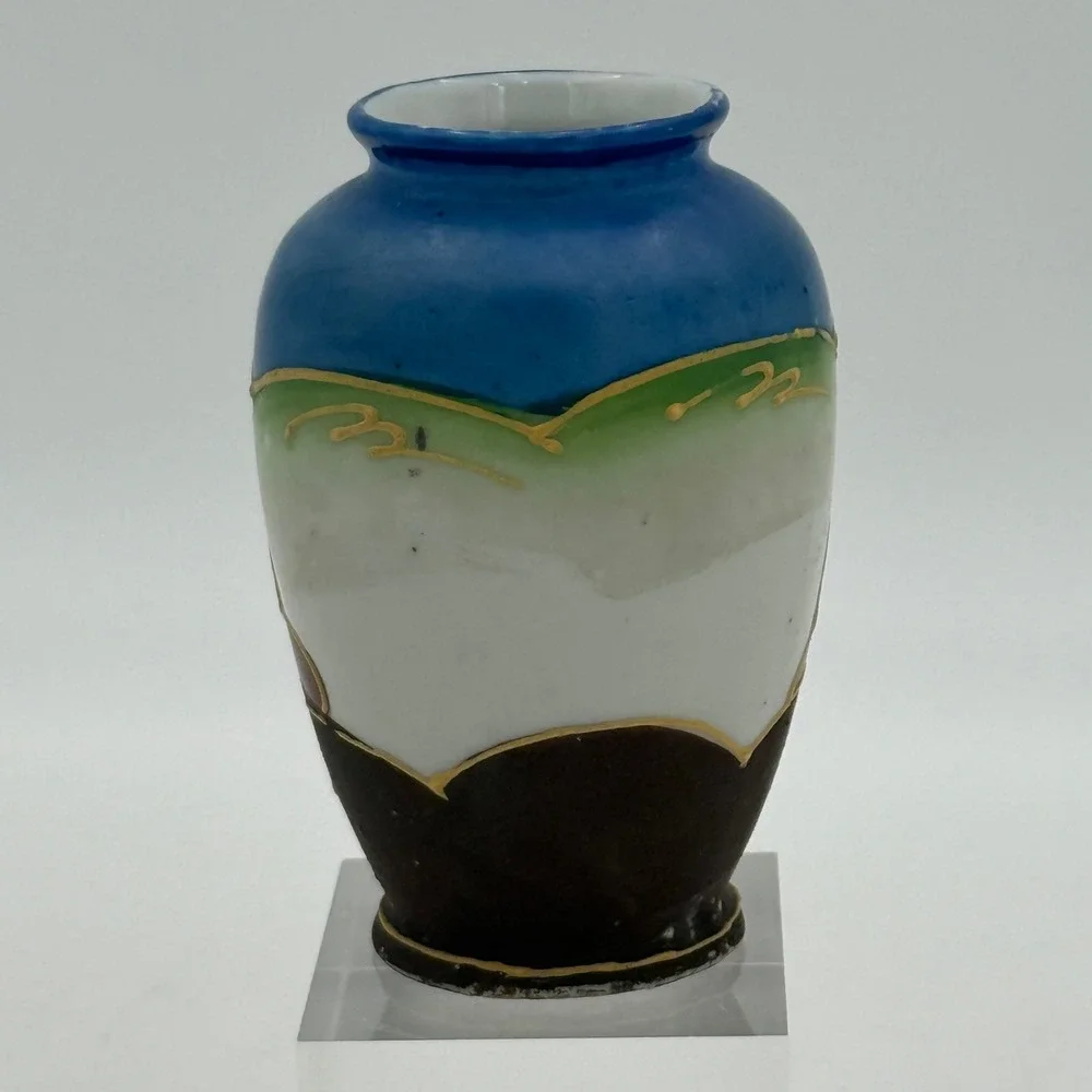 Vintage Made in Occupied Japan Miniature Bud Vase Moriage Satsuma Style Scholar